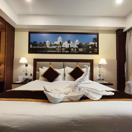 Hotel Rimi International Агартала Экстерьер фото