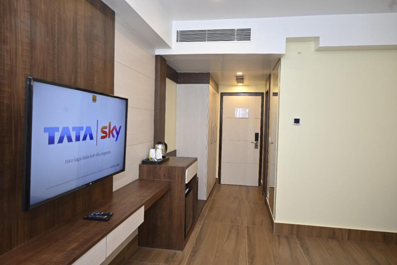 Hotel Rimi International Агартала Экстерьер фото