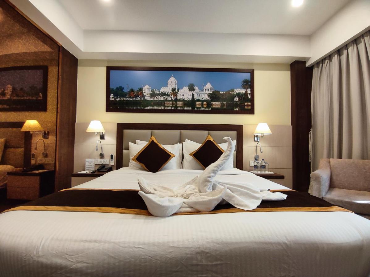 Hotel Rimi International Агартала Экстерьер фото