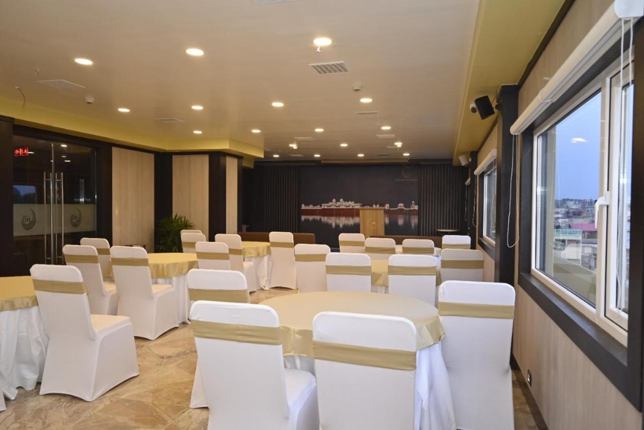 Hotel Rimi International Агартала Экстерьер фото