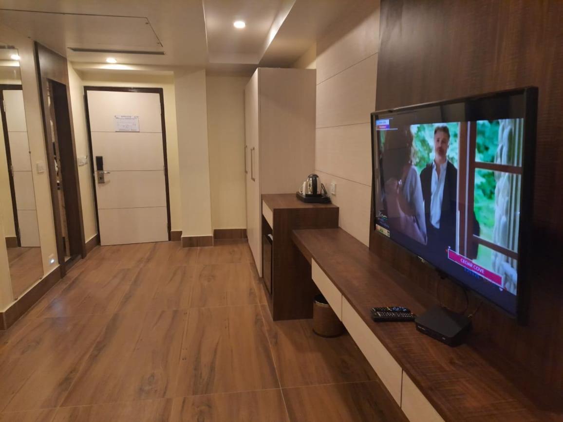 Hotel Rimi International Агартала Экстерьер фото