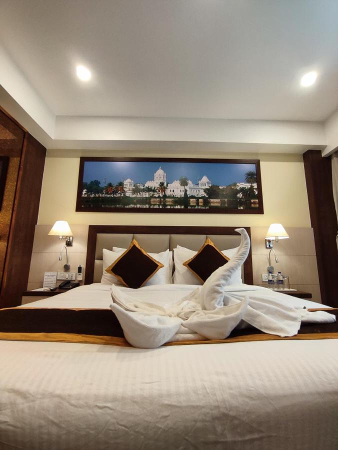 Hotel Rimi International Агартала Экстерьер фото