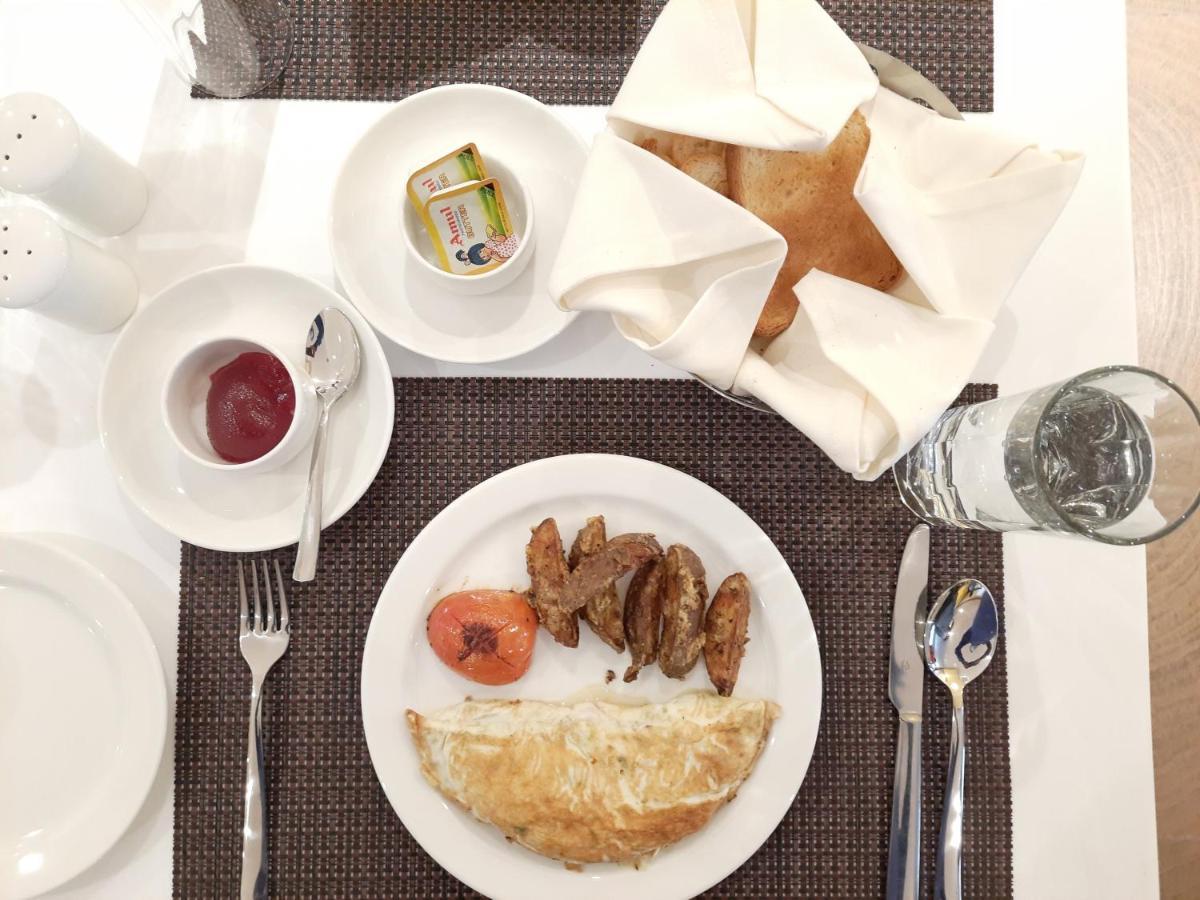 Hotel Rimi International Агартала Экстерьер фото